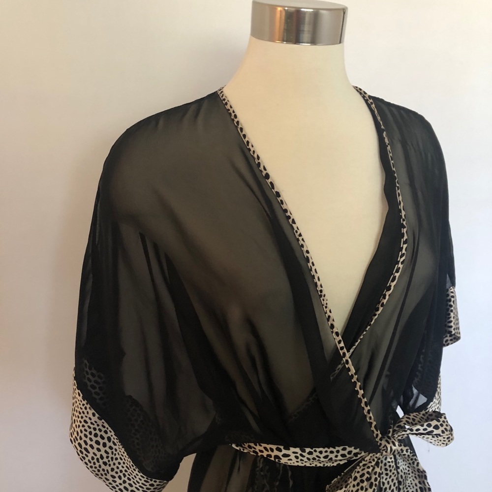 Cinema Etoile Sheer Black w/geo print & tie kimono - Picture 5 of 7